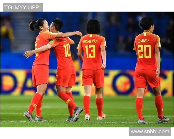 意大利女足与澳大利亚女足激战正酣谁能在世界杯赛场上笑到最后